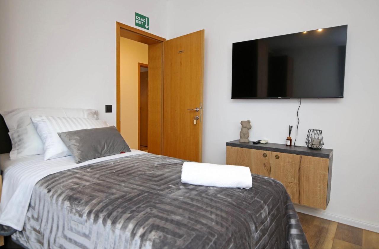 Apartmani Krka Rooms Lozovac Ngoại thất bức ảnh