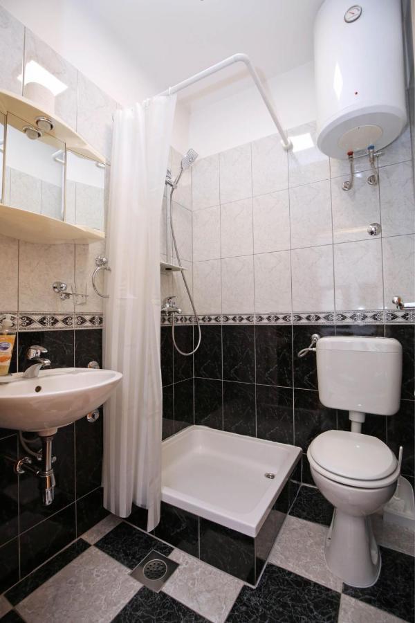 Apartmani Krka Rooms Lozovac Ngoại thất bức ảnh