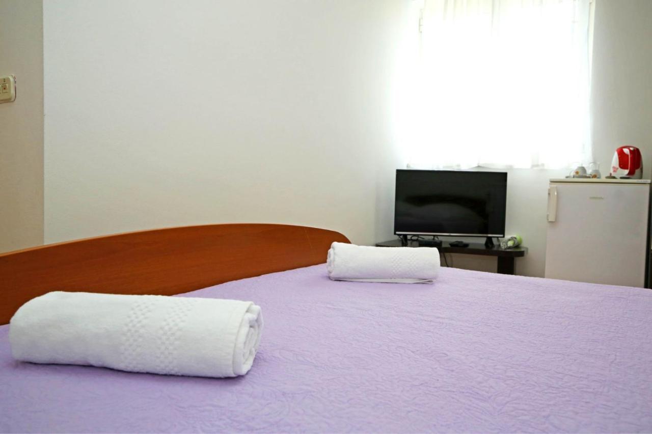 Apartmani Krka Rooms Lozovac Ngoại thất bức ảnh